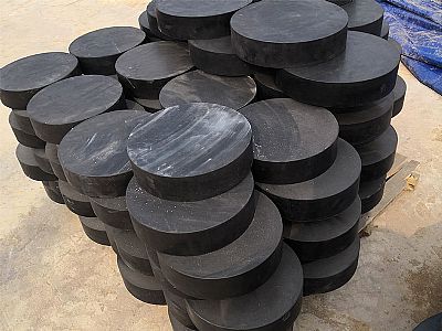 芷江县板式橡胶支座由若干层橡胶片与薄钢板经加压硫化